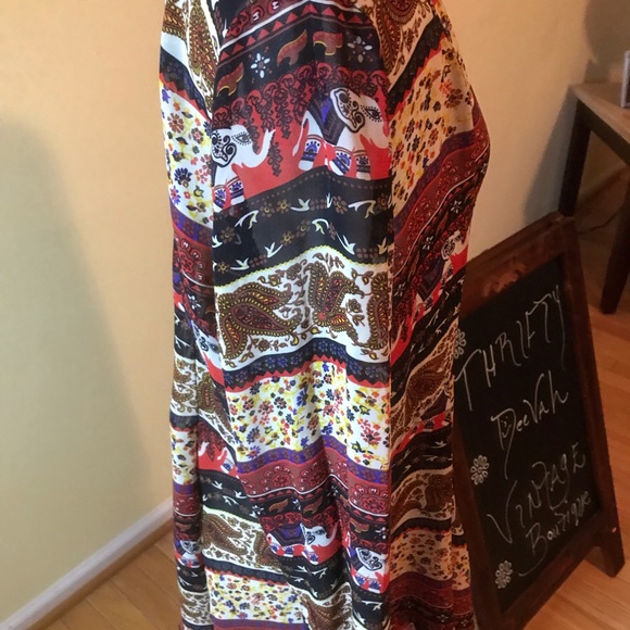 Blouse - Picture 2 of 3